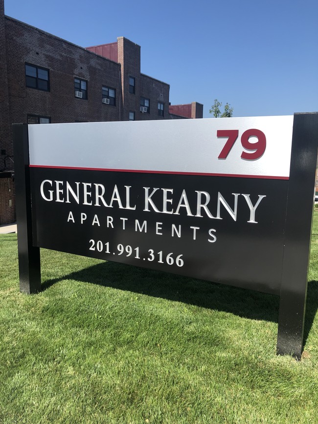 Foto del edificio - General Kearny Apartments