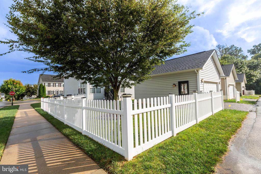 Foto principal - 249 Lord Fairfax St