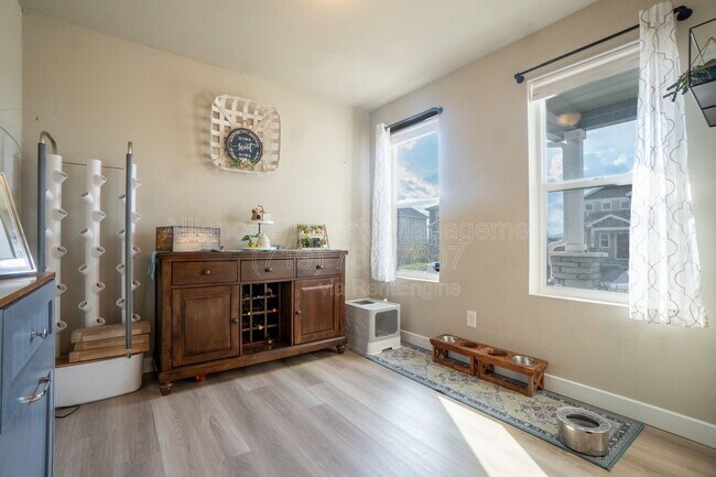 Building Photo - 10477 Luneth Dr