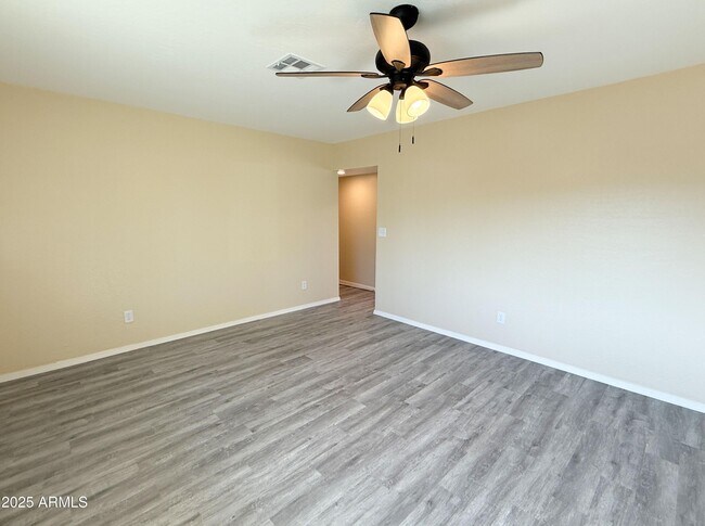 Foto del edificio - 1848 W Carson Rd