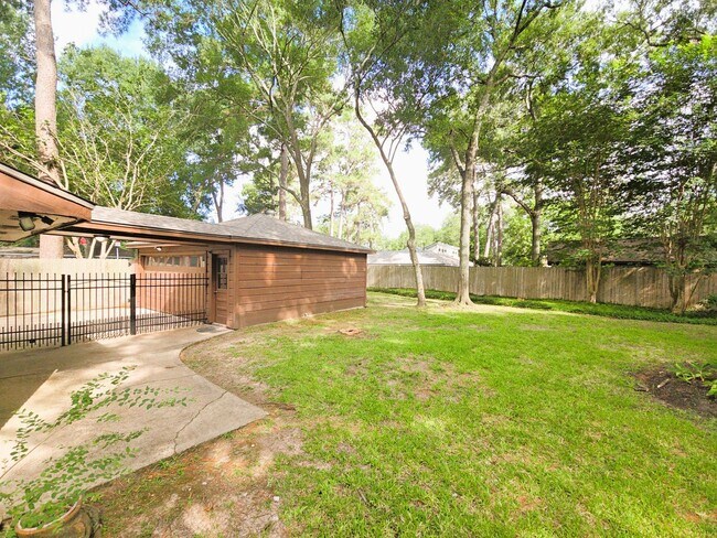 Foto del edificio - 12702 Ravensway Dr