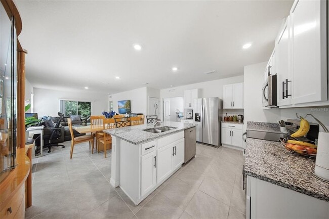 Building Photo - 479 Pelham Park Dr