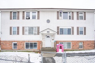 Building Photo - 340 Appleton St