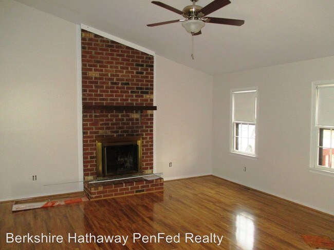 Building Photo - 3 br, 1 bath House - 12300 Twelve Oaks Court