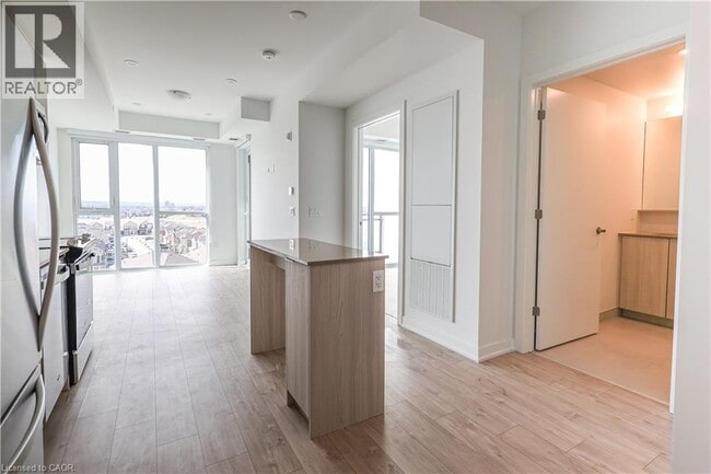Building Photo - 770 Whitlock Ave