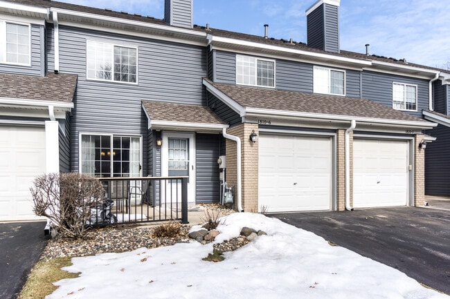 Building Photo - 1810 Donegal Dr