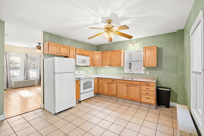 Building Photo - 78 Essex St