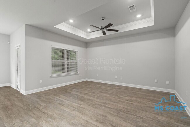 Foto del edificio - 5759 Overland Dr