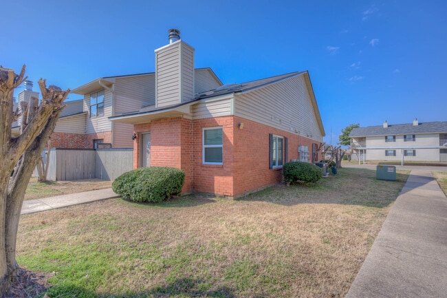 Foto del edificio - 3636 Greenacres Place Dr