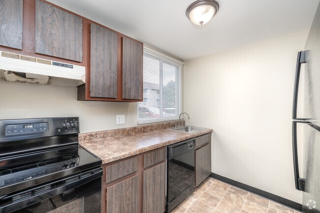 2 habitaciones, 1 baño - 850 pies cuadrados - Cocina - Clarendon Heights