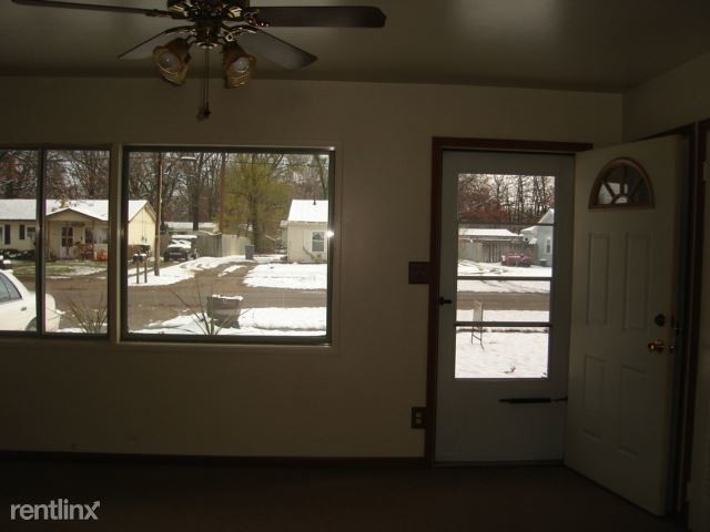 Building Photo - 2605 Laredo St