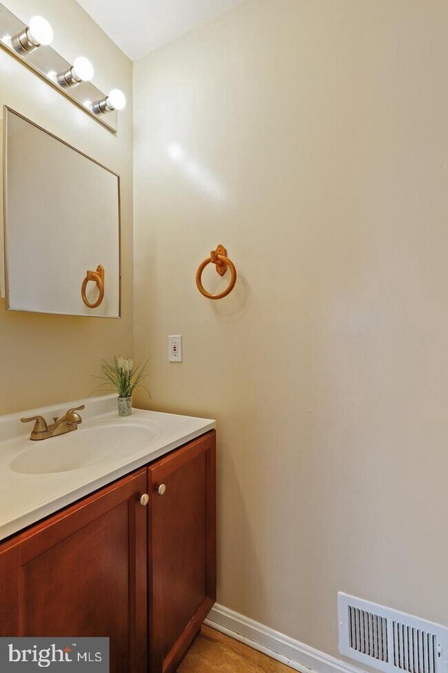 Building Photo - 11420 Tulip Poplar Terrace