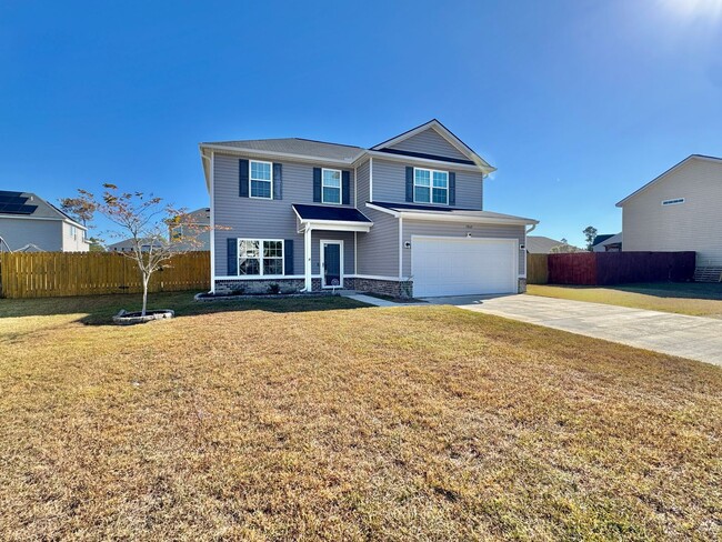 Building Photo - MOVE-IN READY! [PET FRIENDLY]