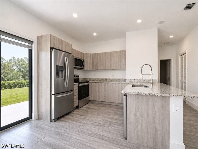 Building Photo - 8033 Melody Cir