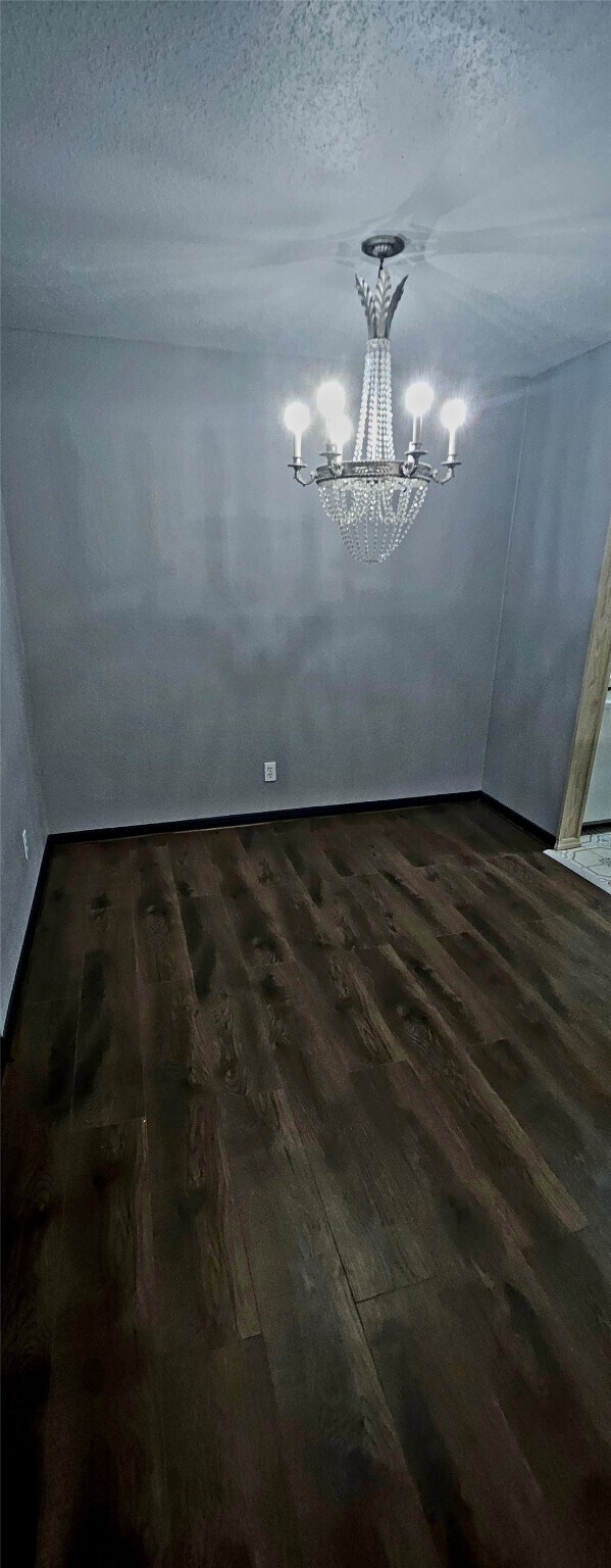 Foto del edificio - 9550 Deering Dr