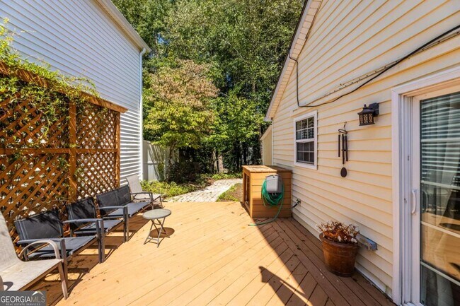 Building Photo - 3355 Jones Ferry Ln