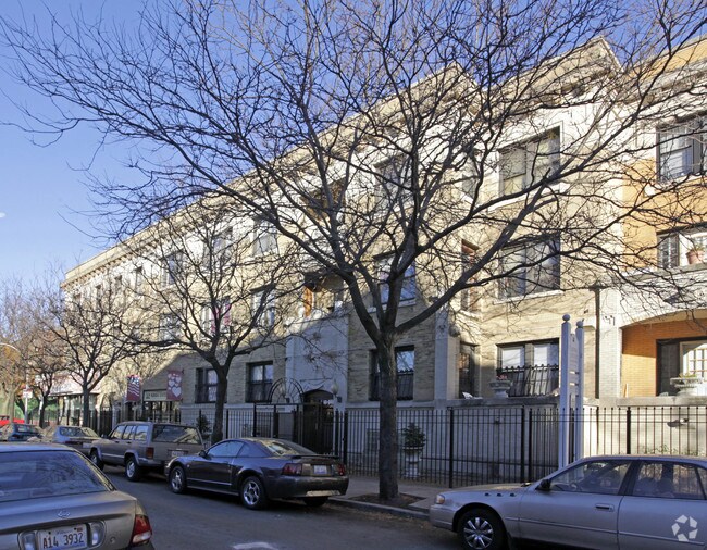 Building Photo - 952 W Windsor Ave