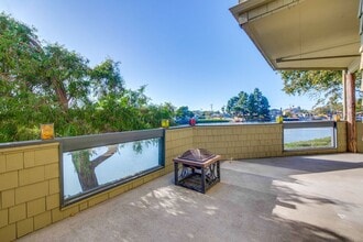 Building Photo - 1108 Shoreline Dr