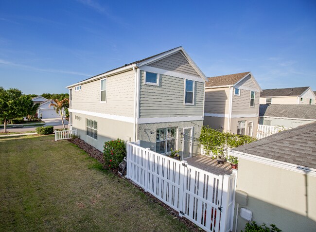 Building Photo - 12587 Sagewood Dr