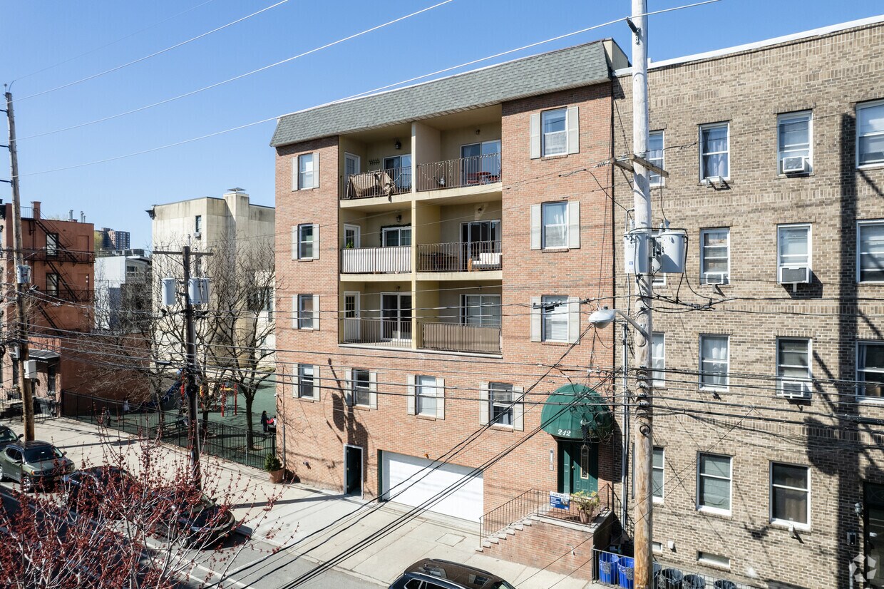 212 Madison St, Hoboken, NJ 07030 Apartments in Hoboken, NJ