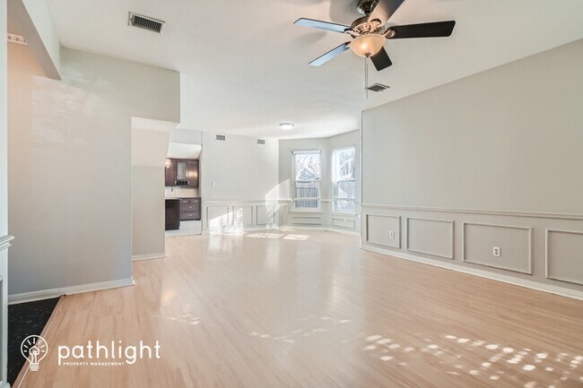 Building Photo - 3318 Knob Oak Drive