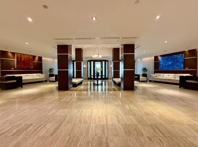 Building Photo - 2451 Brickell Ave