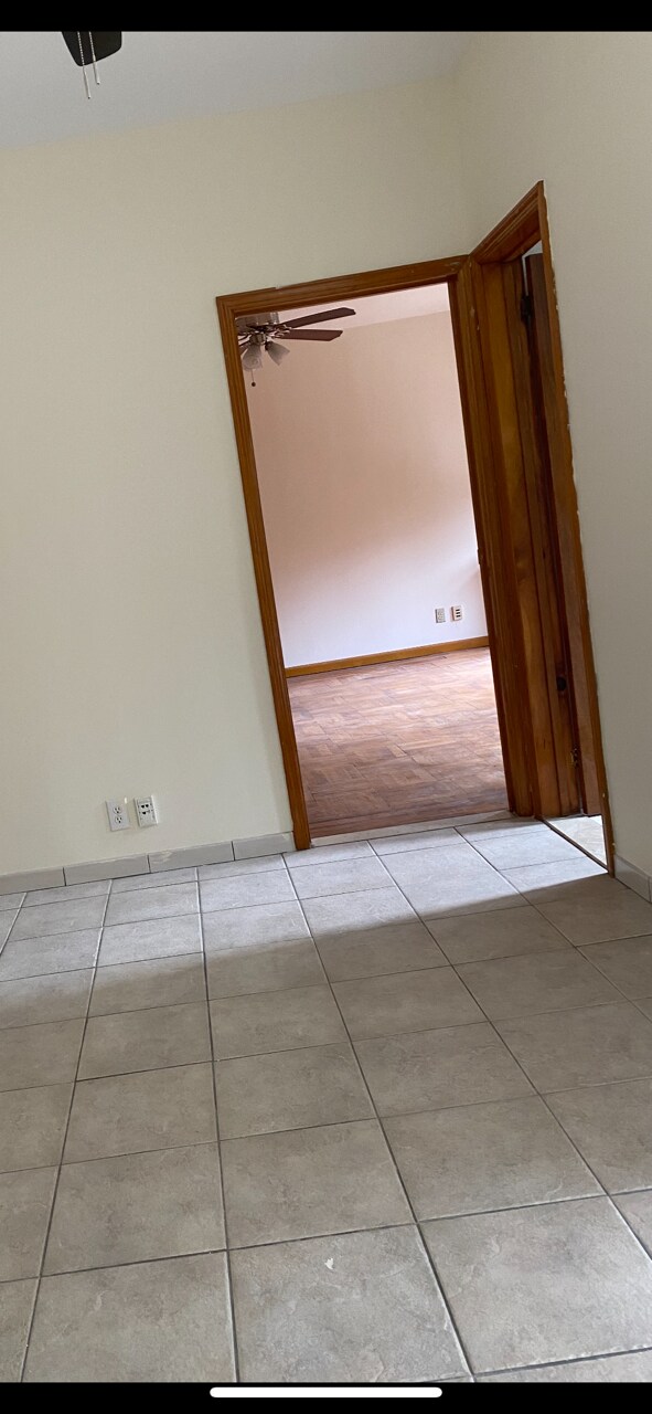 Foto del edificio - 1761 W 5th St