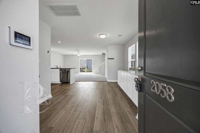 Building Photo - 2058 Mapleton Dr