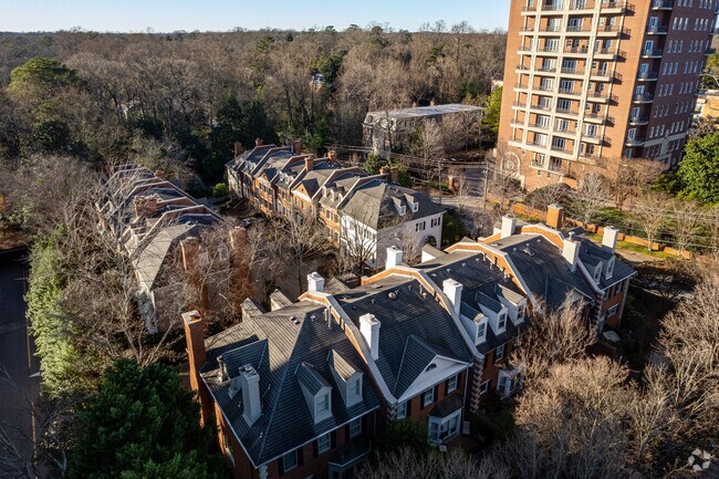 Aerial Photo - 2 W Wesley Rd NW