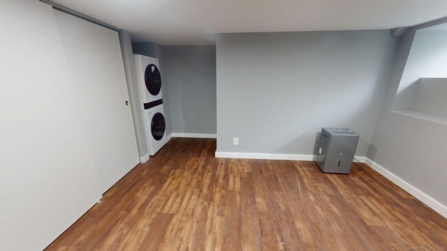 Building Photo - 26 Sunset Terrace
