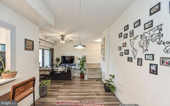 Foto del edificio - 114 Roberts Ln