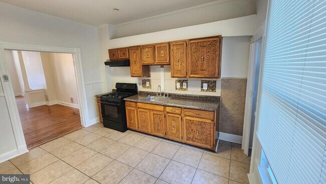 Foto del edificio - 3216 W Belvedere Ave