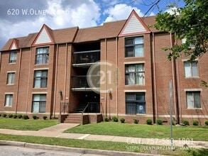 Building Photo - 620 W Olney Rd