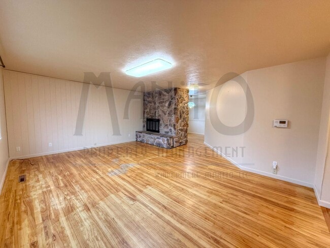 Foto del edificio - Bright & Open Country Homes Rancher