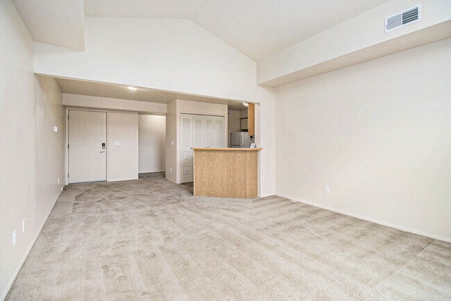 Foto del edificio - Pine Knoll Apartments