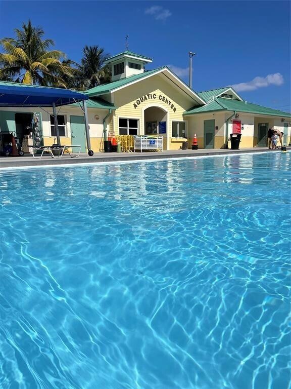 Foto del edificio - 2611 NE 20th St