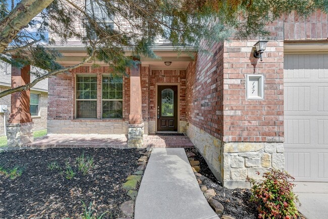 Building Photo - 187 Black Swan Pl