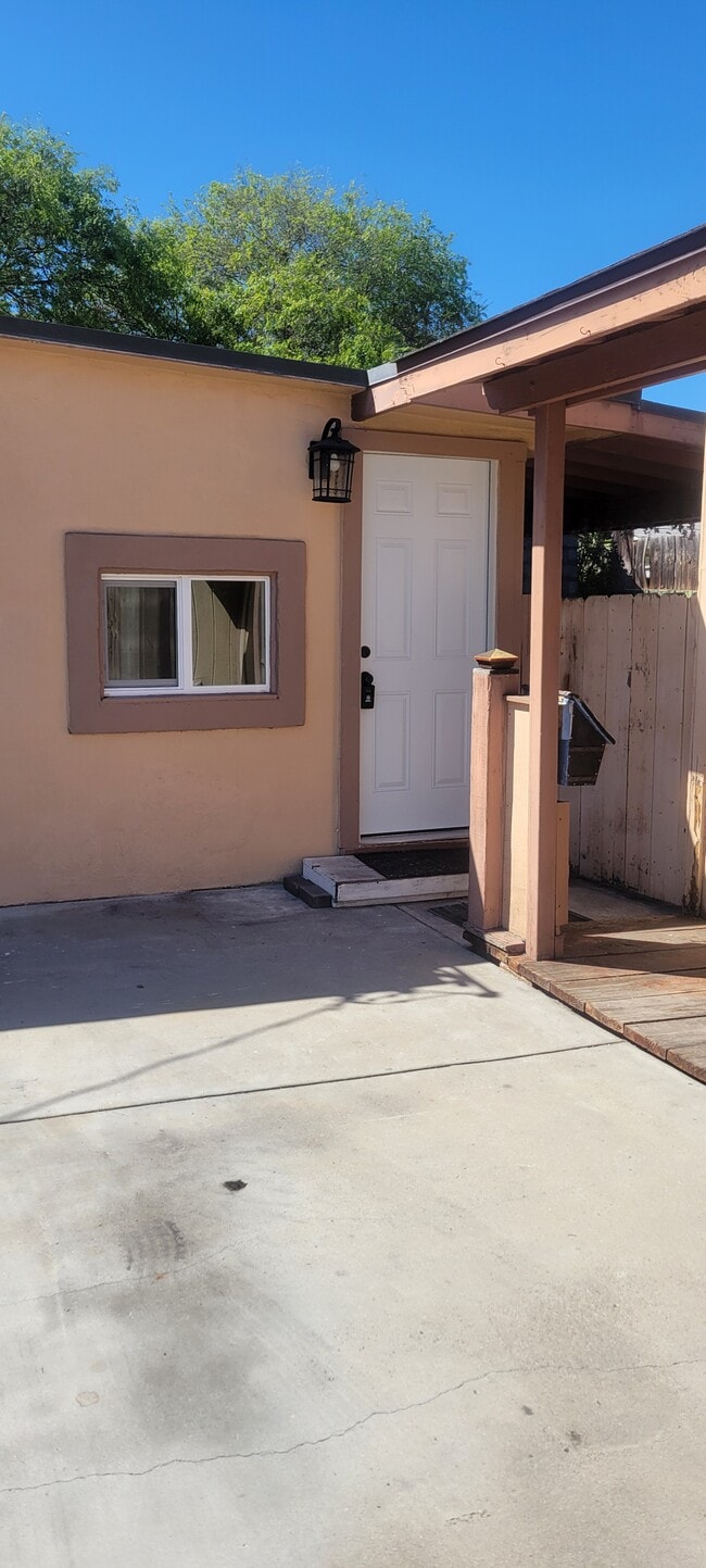 Foto del edificio - 1430 Peach Ave