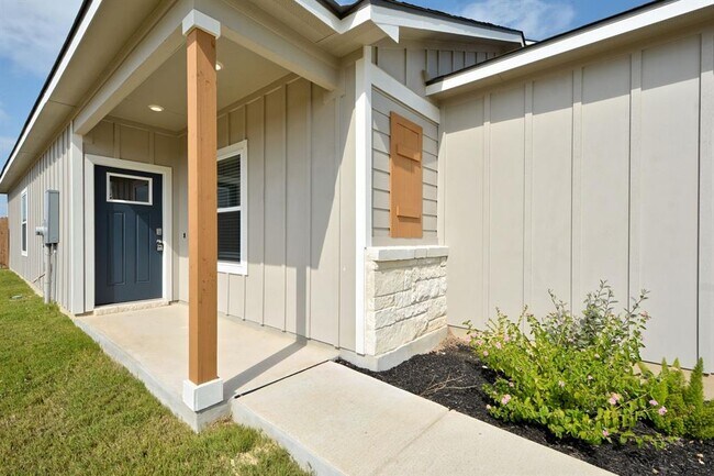 Building Photo - 768 Langston Ln