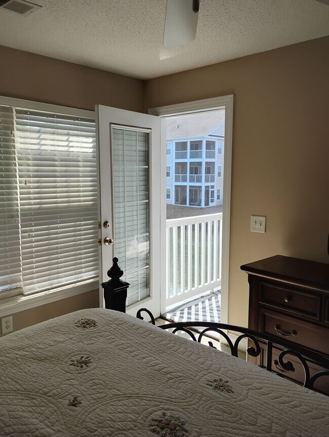 Foto del edificio - WOODMOOR DRIVE