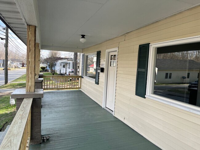 Foto del edificio - Three Bedroom Home Downtown Corbin, KY