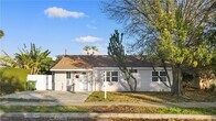 Foto principal - 7820 Lindley Ave