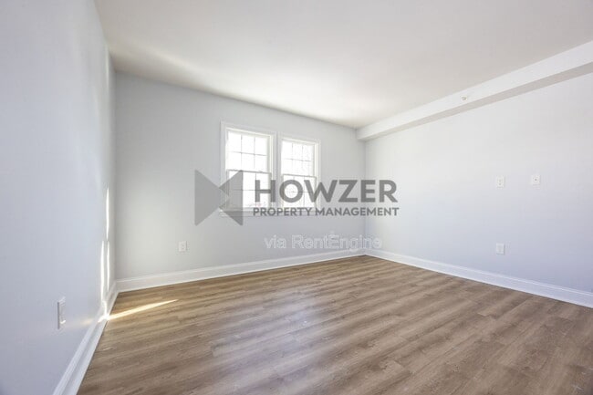 Foto del edificio - 50 Yarmouth Rd