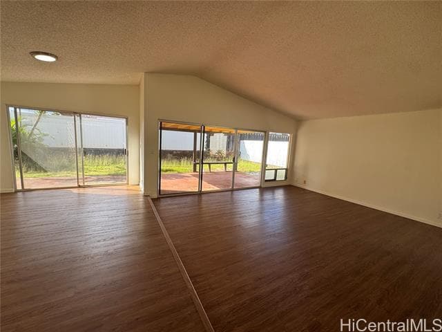 Building Photo - 94-1054-1054 Meahale Pl