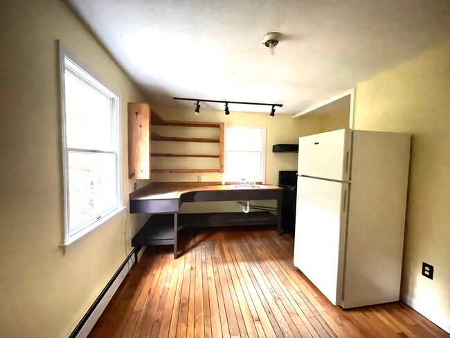 Photo - 436 Long Plain Rd House