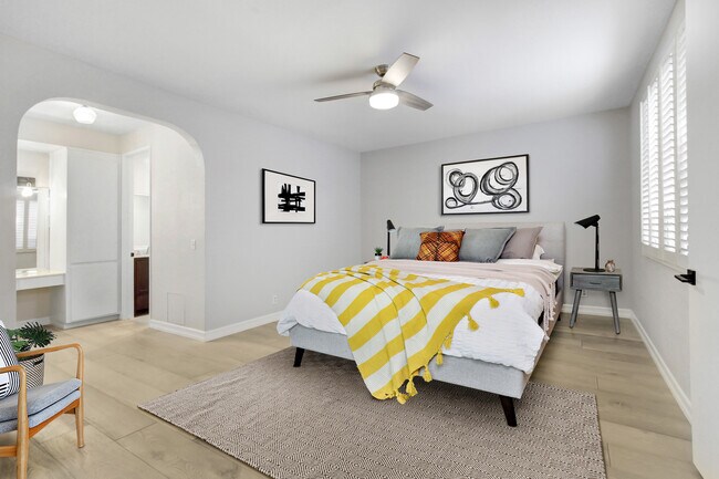 Foto del edificio - 4949 Genesta Ave