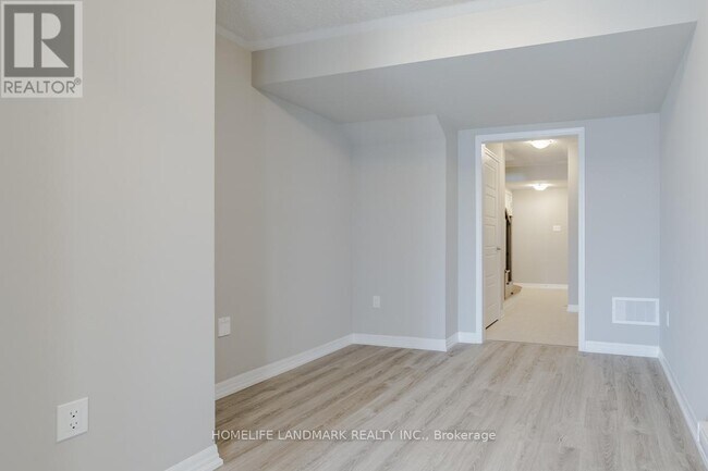 Photo du bâtiment - 125 Toucan Trail