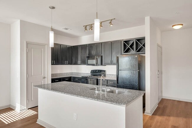 Boulevard at Lakeside general photo - Boulevard at Lakeside