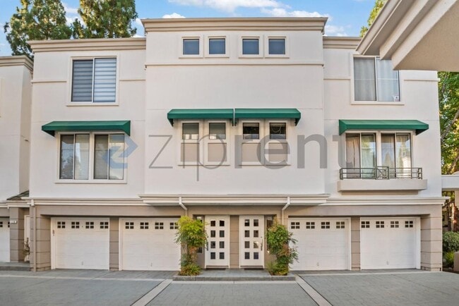 Building Photo - Unit 219