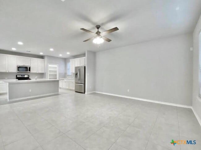 Building Photo - 816 Alta Wy